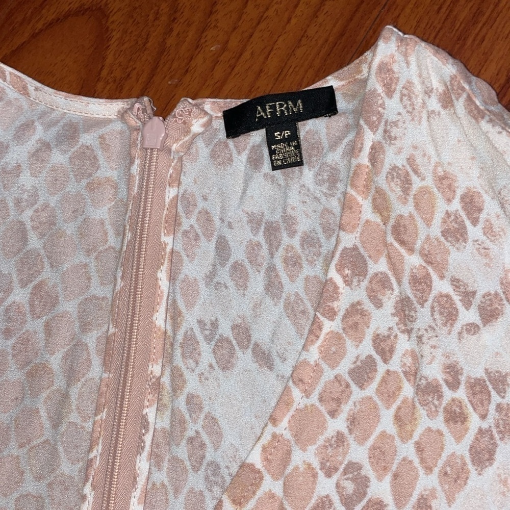 AFRM Revolve Pink Snakeskin Puff Sleeve maxi Dress front slit size S P NWOT - Picture 9 of 11